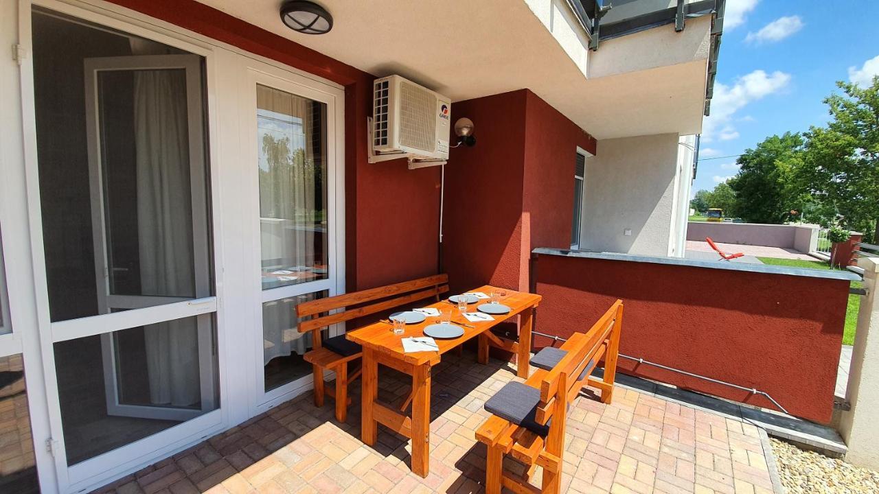 טיסאאוורוש Aqua Apartman מראה חיצוני תמונה