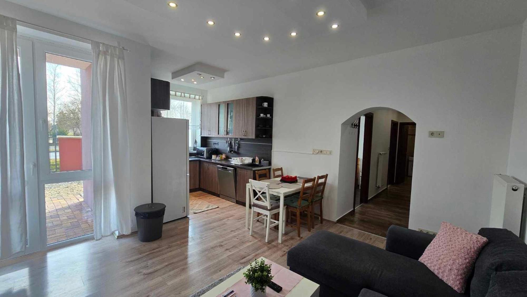 טיסאאוורוש Aqua Apartman מראה חיצוני תמונה