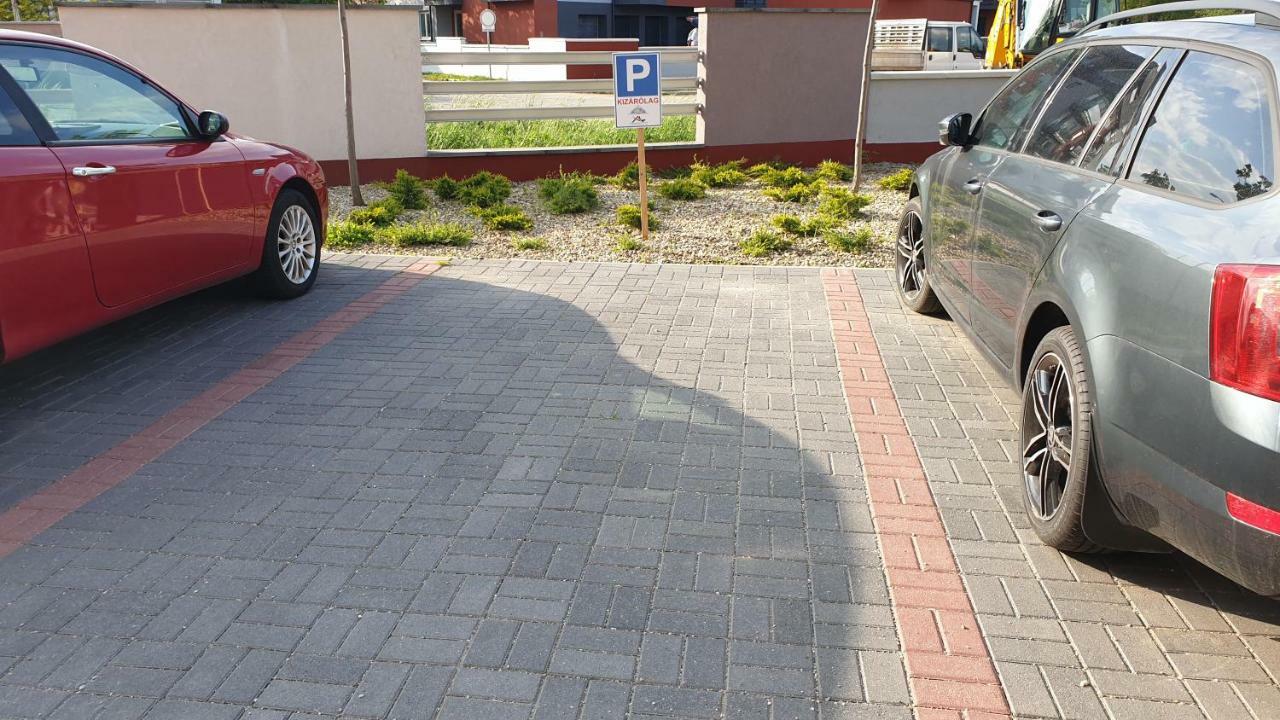 טיסאאוורוש Aqua Apartman מראה חיצוני תמונה